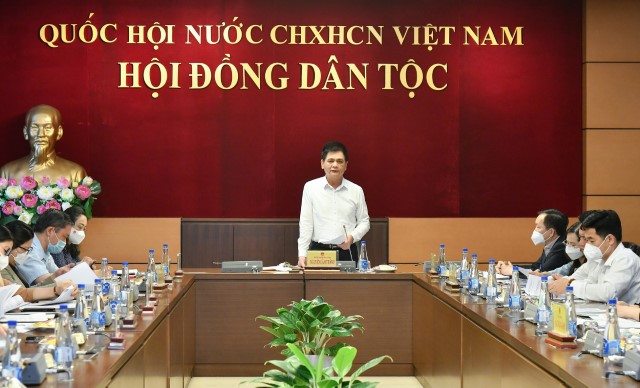 HỘI ĐỒNG DÂN TỘC LÀM VIỆC VỚI CÁC CƠ QUAN, ĐƠN VỊ CÓ LIÊN QUAN VỀ CHÍNH SÁCH TÍN DỤNG ƯU ĐÃI CHO ĐỒNG BÀO DTTS&MN